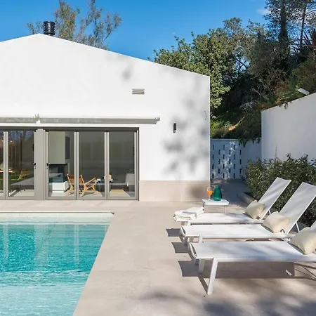 Acogedora Y Con Estilo Villa