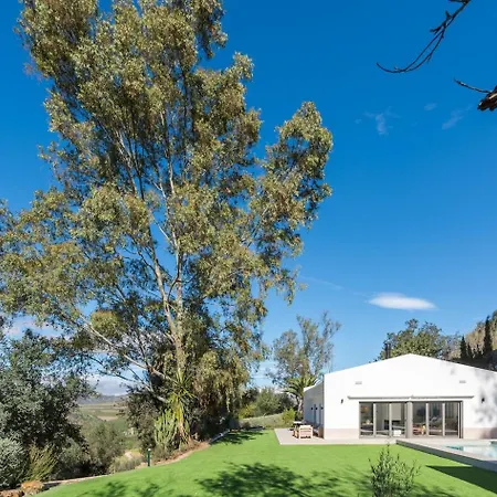 Acogedora Y Con Estilo Villa