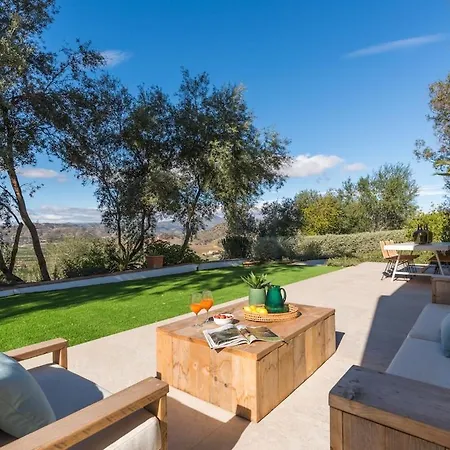 Villa Acogedora Y Con Estilo