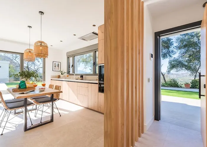 Acogedora Y Con Estilo Villa Málaga